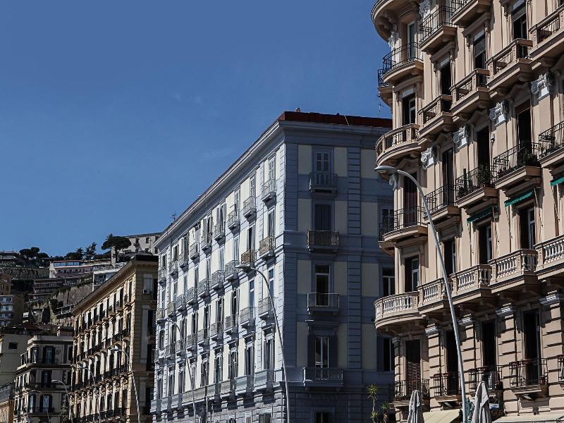 H Rooms Boutique Hotel image