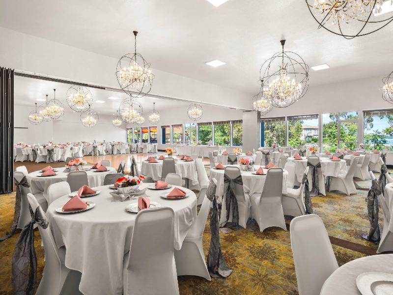 Richland Riverfront Hotel, Ascend Hotel Collection image