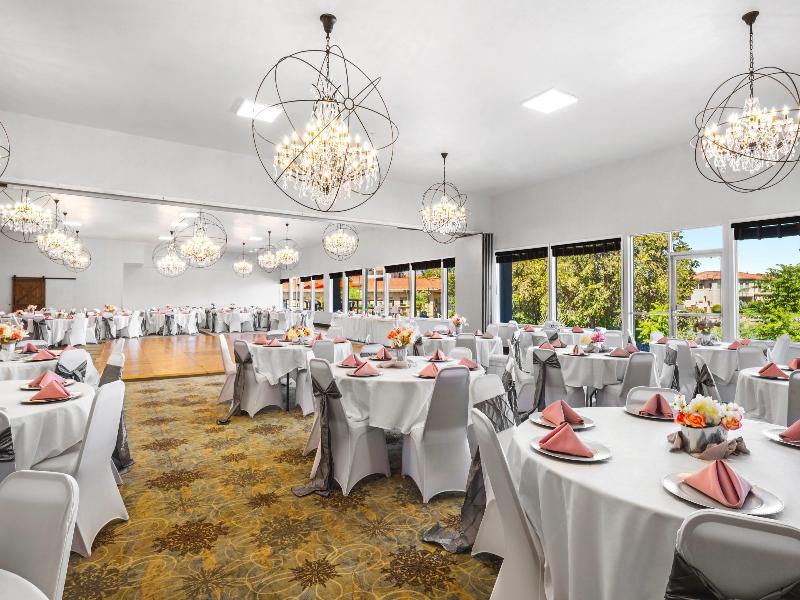 Richland Riverfront Hotel, Ascend Hotel Collection image
