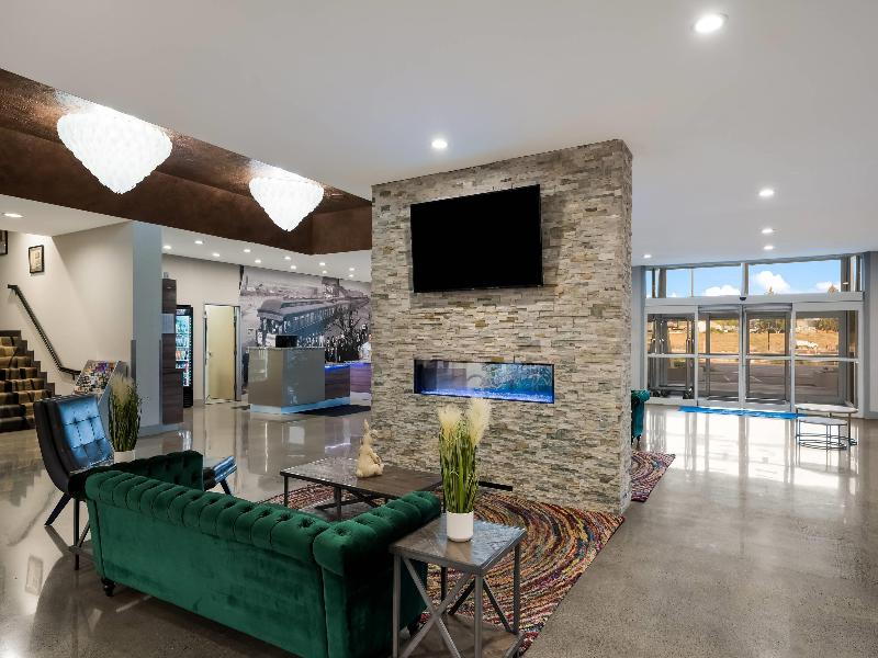 Richland Riverfront Hotel, Ascend Hotel Collection image