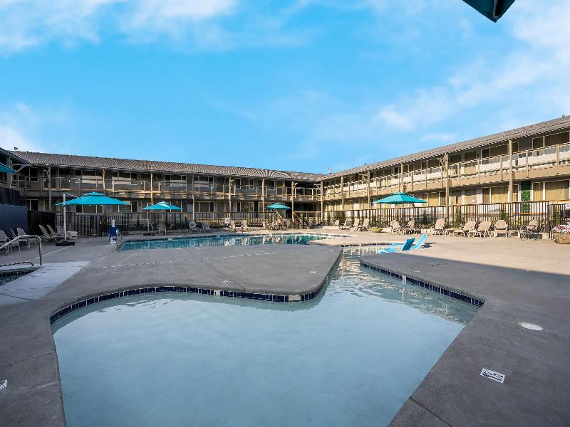 Richland Riverfront Hotel, Ascend Hotel Collection image