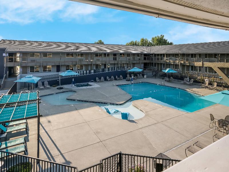 Richland Riverfront Hotel, Ascend Hotel Collection image
