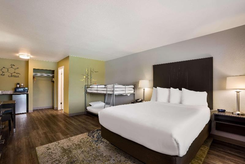 Richland Riverfront Hotel, Ascend Hotel Collection image