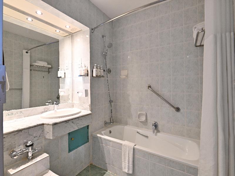 Holiday Inn Mutare image