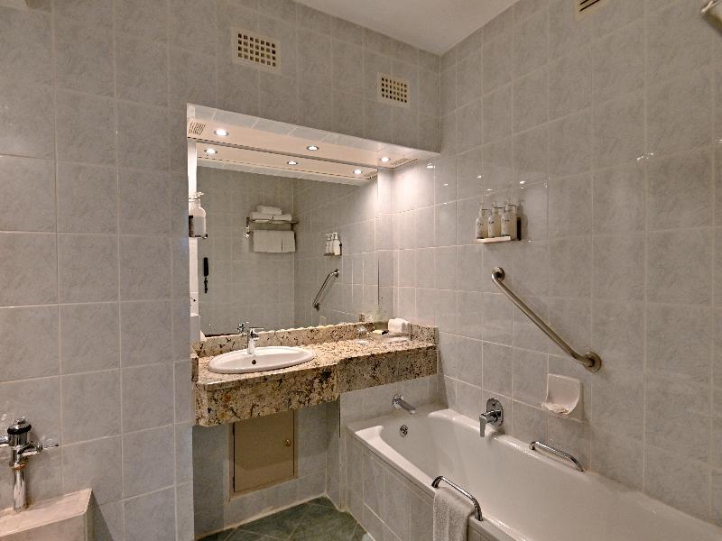 Holiday Inn Mutare image