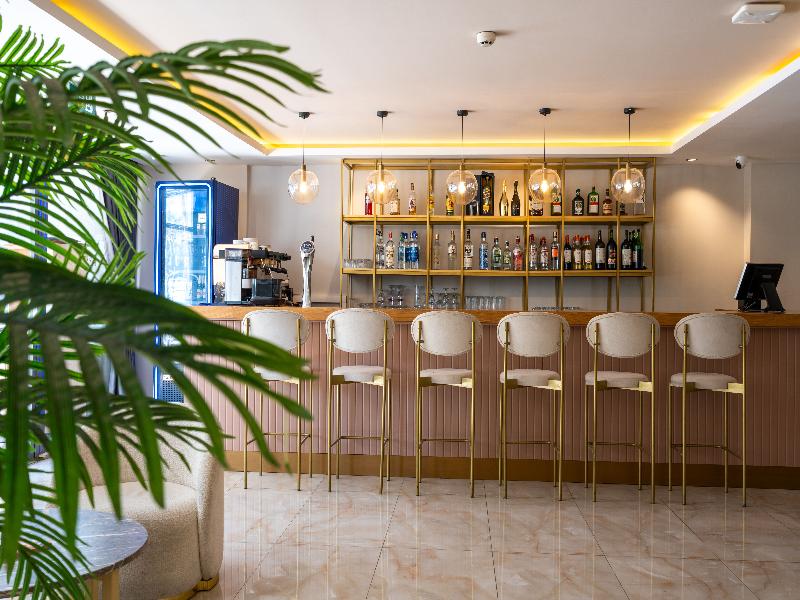 Fifty5 Suite Hotel image