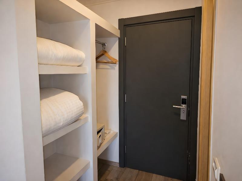 Fifty5 Suite Hotel image