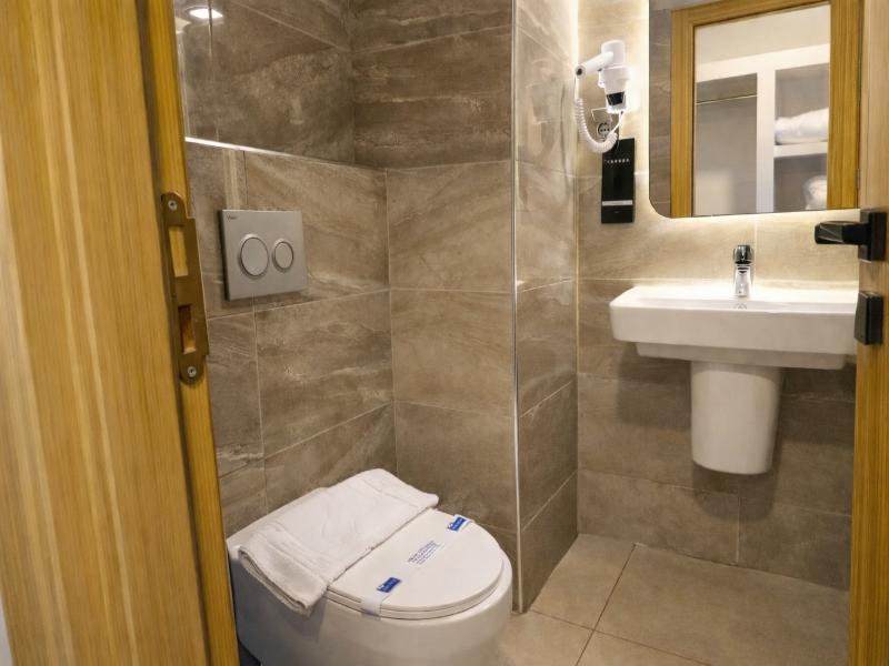 Fifty5 Suite Hotel image