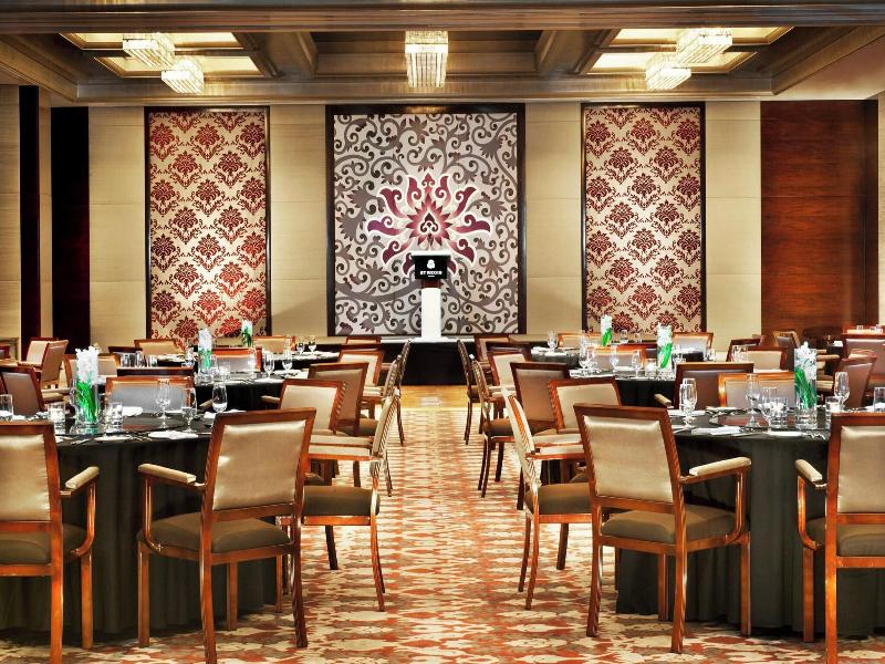 St. Regis Bangkok image