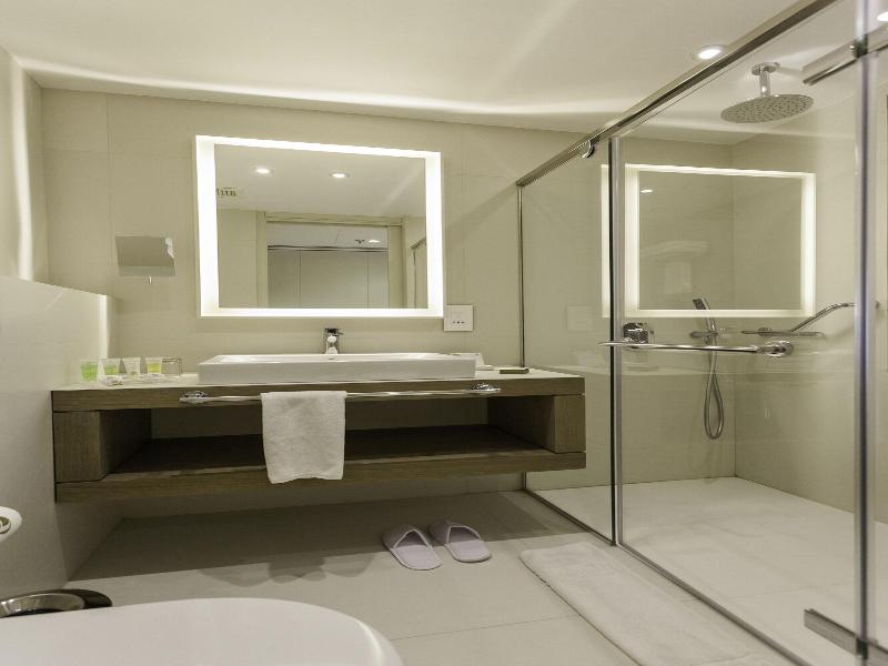 Al Qasr Metropole image