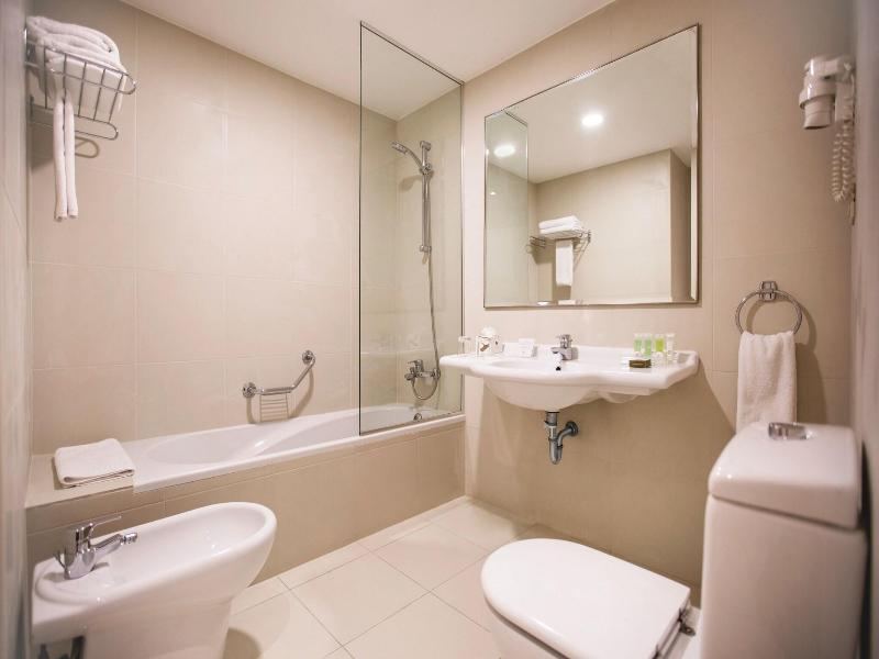 Al Qasr Metropole image