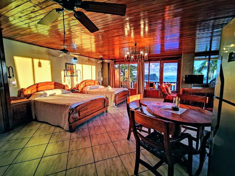 Costa Verde image