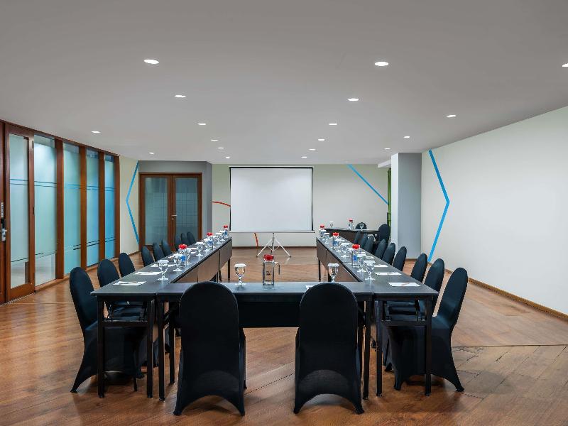 ibis budget Jakarta Menteng image