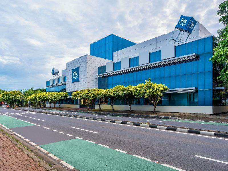 ibis budget Jakarta Menteng image