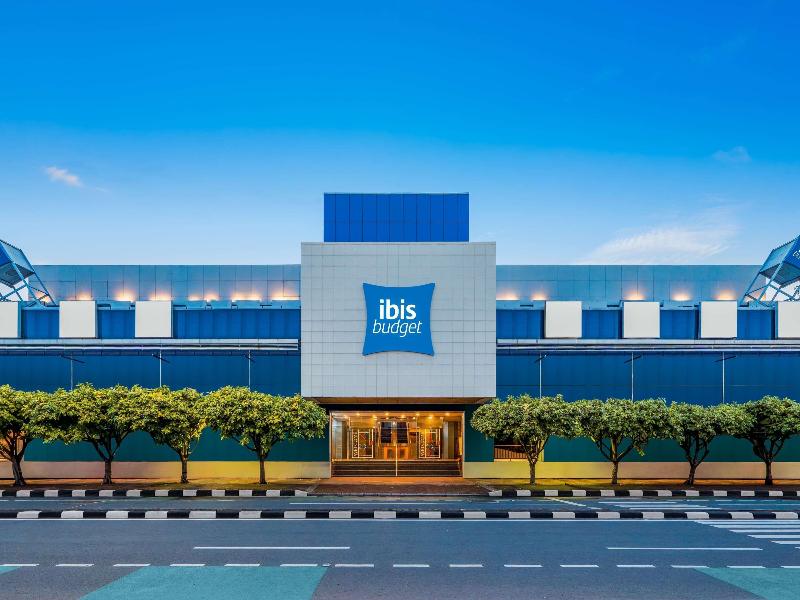 ibis budget Jakarta Menteng image