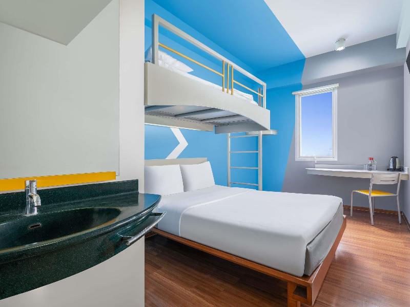 Ibis Budget Jakarta Cikini image