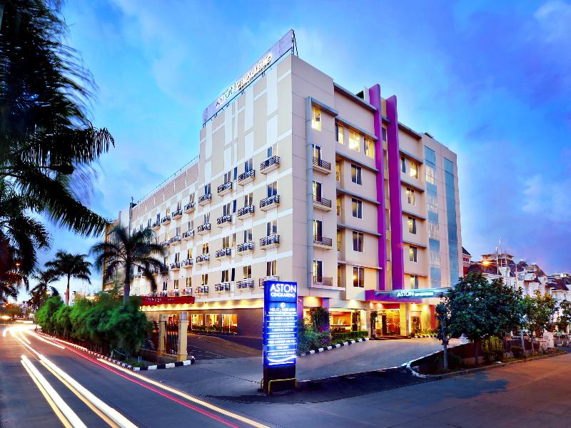 Royal Palm Hotel & Conference Center