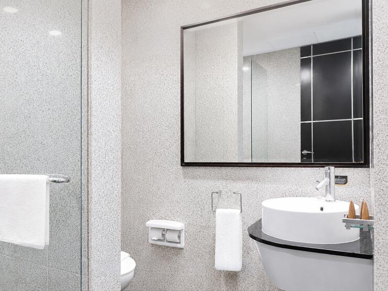 Manhattan Hotel Jakarta image