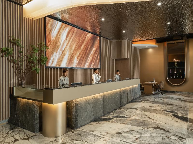 Mercure Surabaya Grand Mirama image