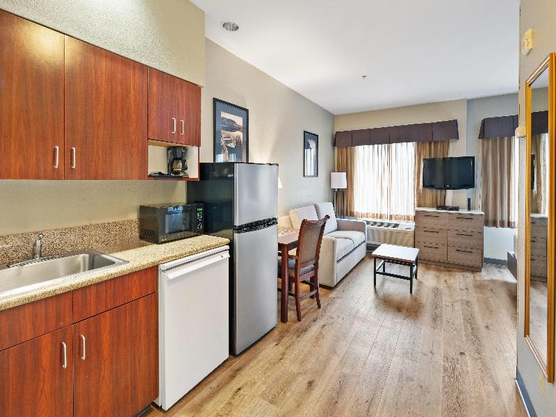Hawthorn Suites By Wyndham Rancho Cordova/Folsom image