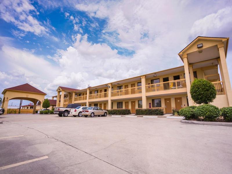Downtowner Inn and Suites - Houston image