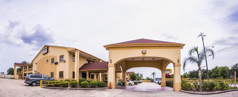 Howard Johnson Suites Hobby Airport image