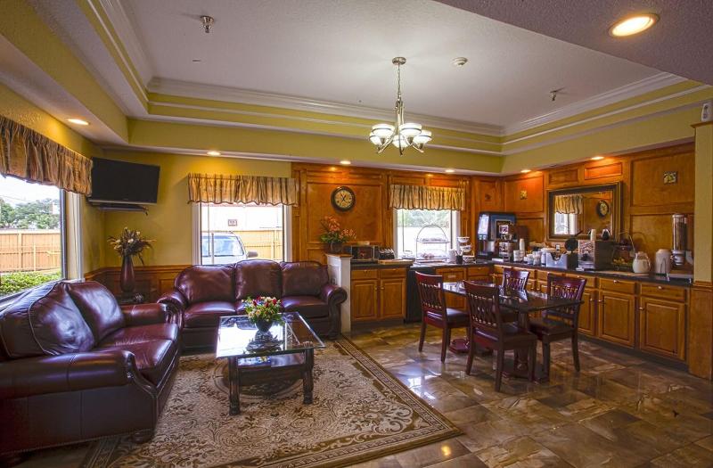 Howard Johnson Suites Hobby Airport image
