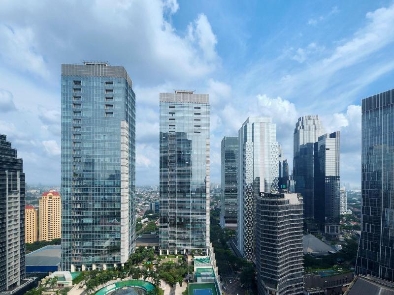 The Ritz-Carlton Jakarta, Pacific Place image