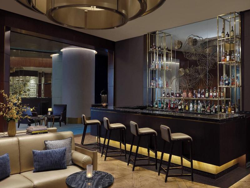The Ritz-Carlton Jakarta, Pacific Place image
