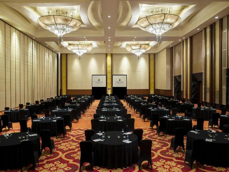 The Ritz-Carlton Jakarta, Pacific Place image