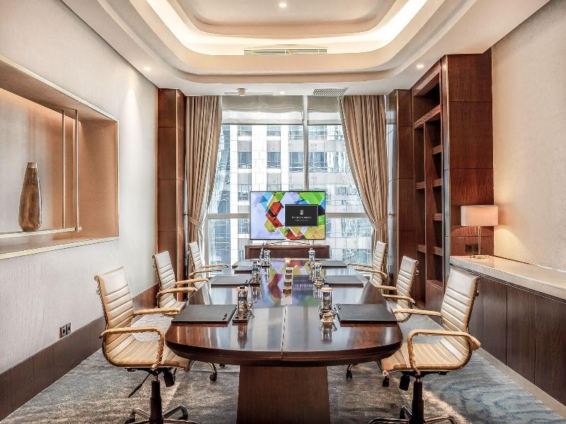 The Ritz-Carlton Jakarta, Pacific Place image