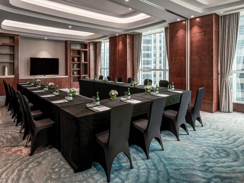 The Ritz-Carlton Jakarta, Pacific Place image
