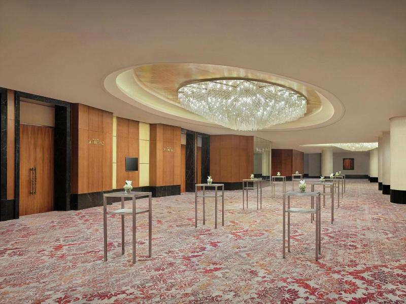 The Ritz-Carlton Jakarta, Pacific Place image