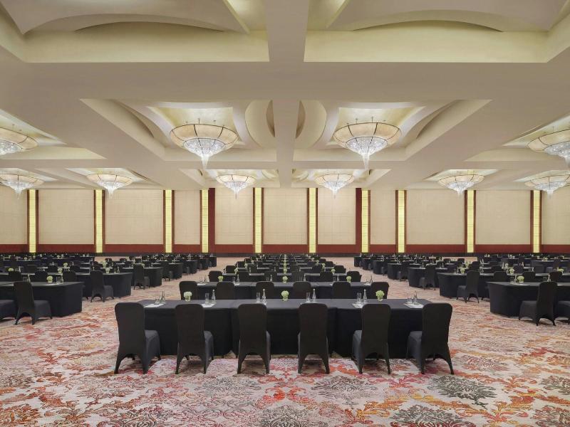 The Ritz-Carlton Jakarta, Pacific Place image