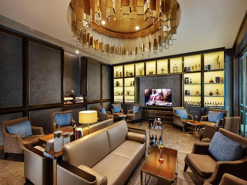 The Ritz-Carlton Jakarta, Pacific Place image