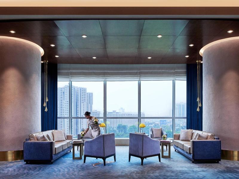 The Ritz-Carlton Jakarta, Pacific Place image
