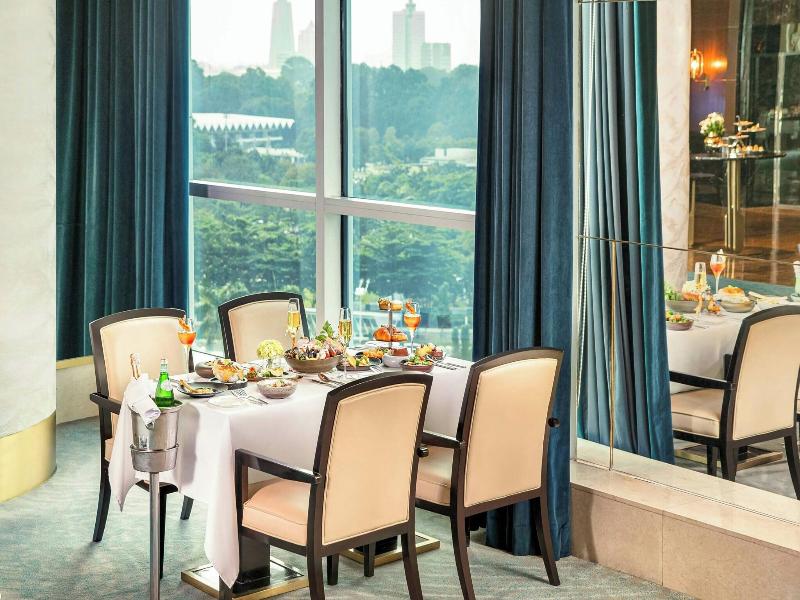 The Ritz-Carlton Jakarta, Pacific Place image