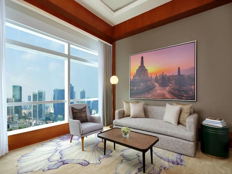 The Ritz-Carlton Jakarta, Pacific Place image