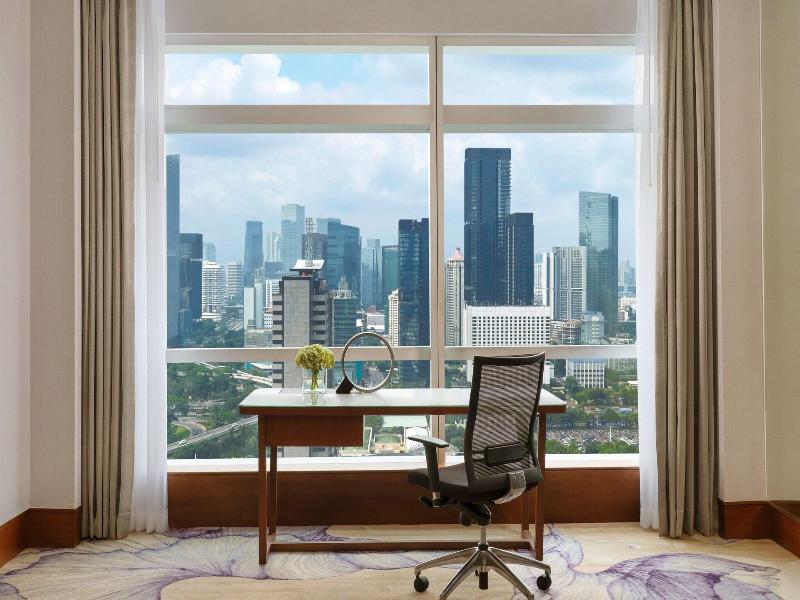 The Ritz-Carlton Jakarta, Pacific Place image