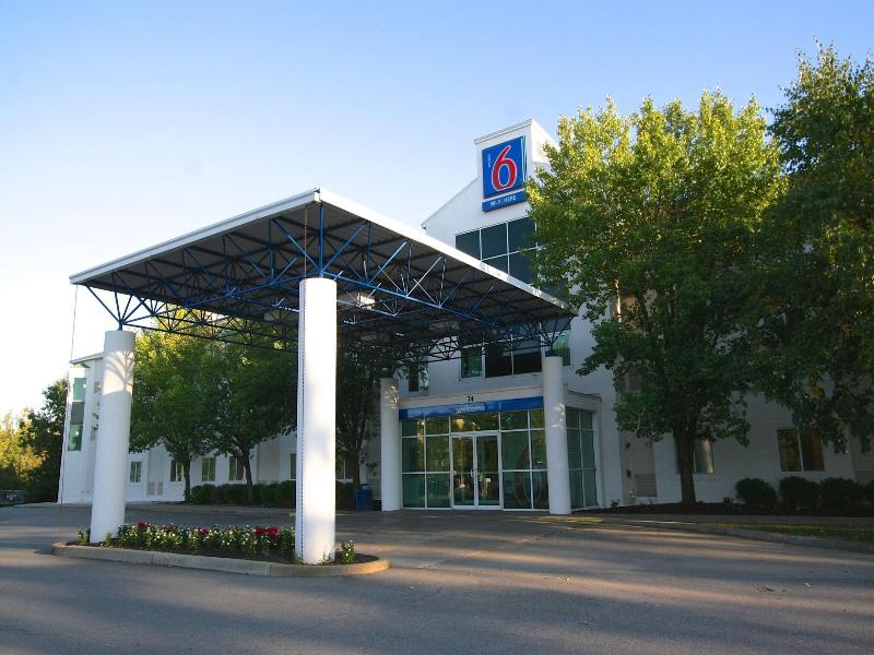 Motel 6 Burlington image