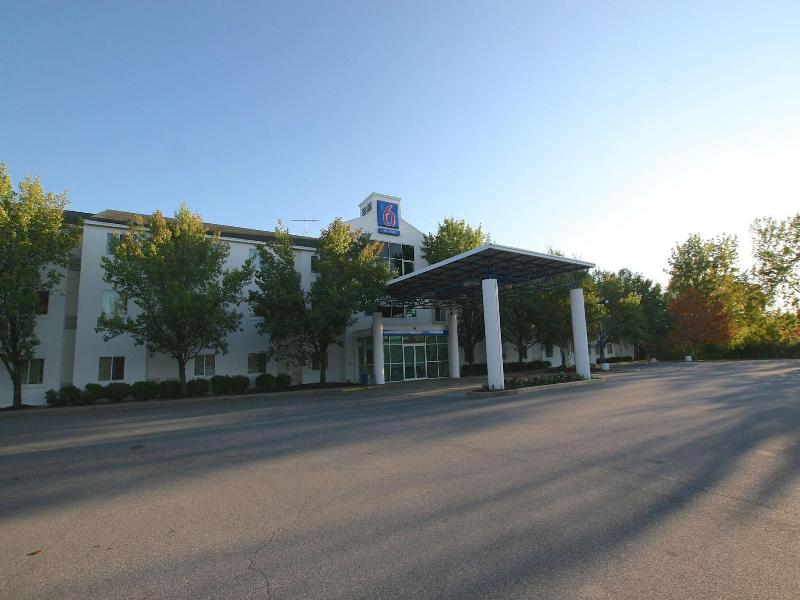 Motel 6 Burlington image
