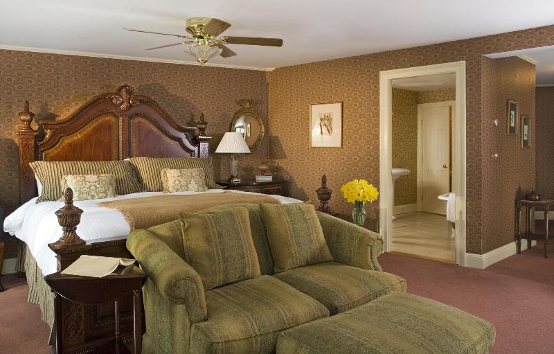 Manor On Golden Pond image
