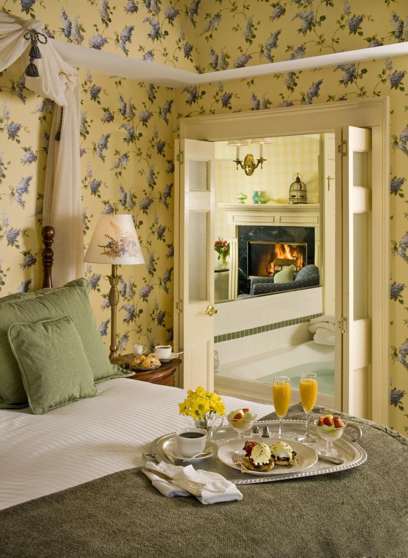 Manor On Golden Pond image