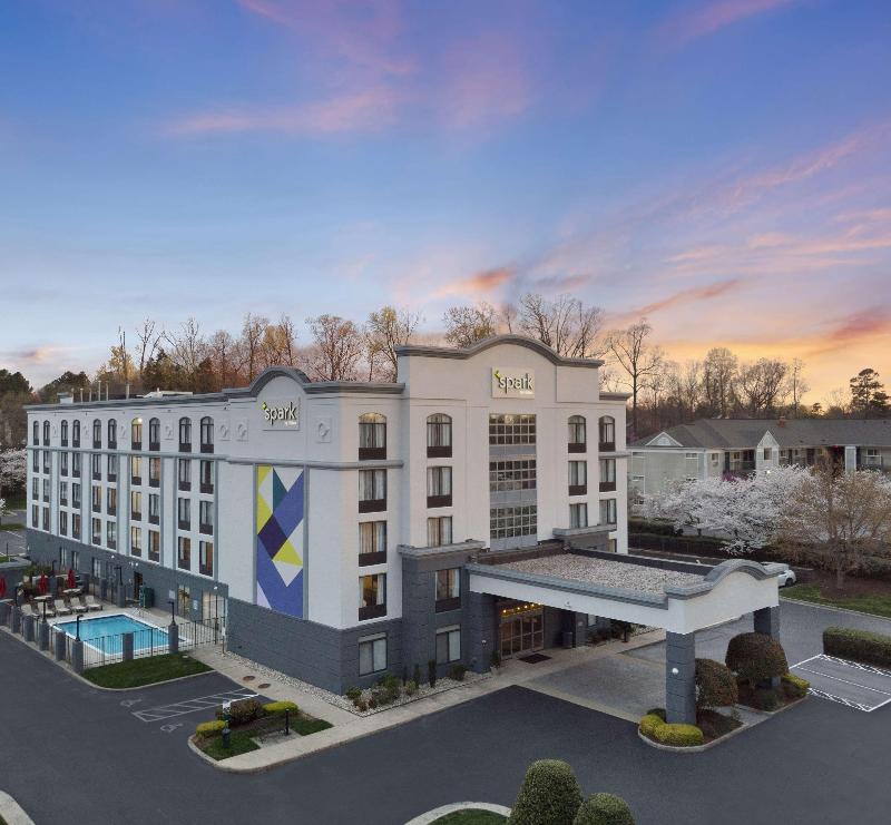 Spark By Hilton Greensboro image