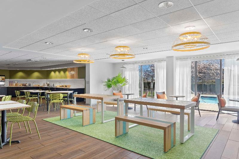 Spark By Hilton Greensboro image
