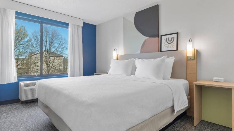 Spark by Hilton Greensboro image