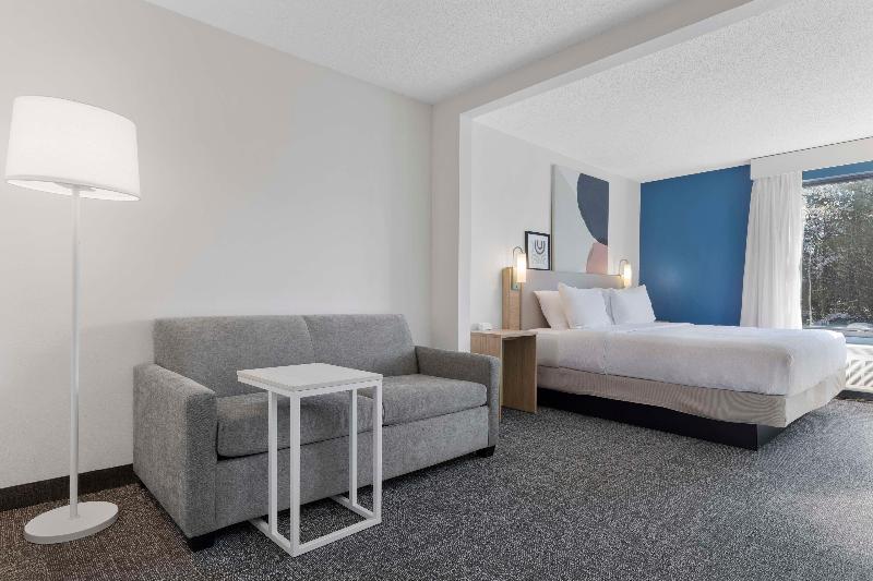Spark By Hilton Greensboro image