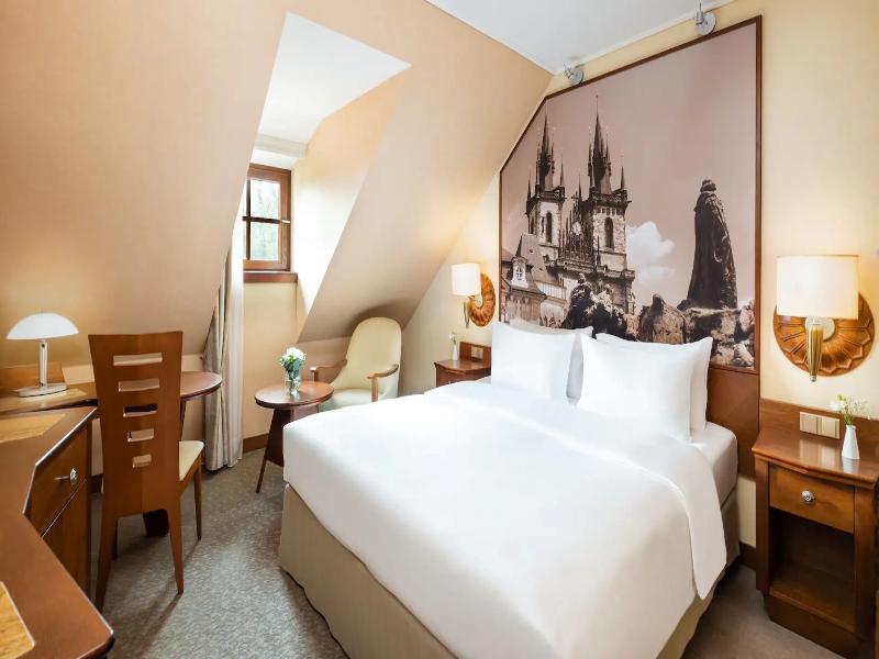 room detail thumbnail 0