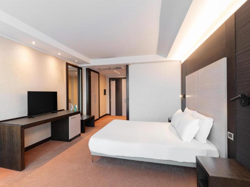 B&B HOTEL Napoli San Mauro image