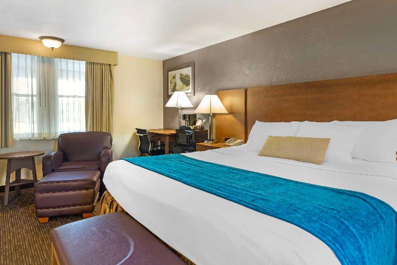 Best Western Plus Cold Spring image